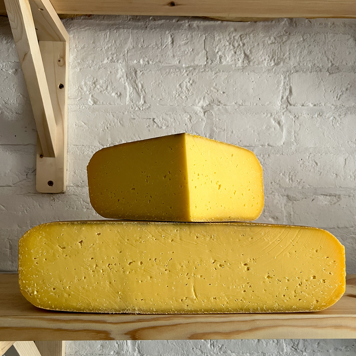 Connage Gouda Cheese | Rennet & Rind