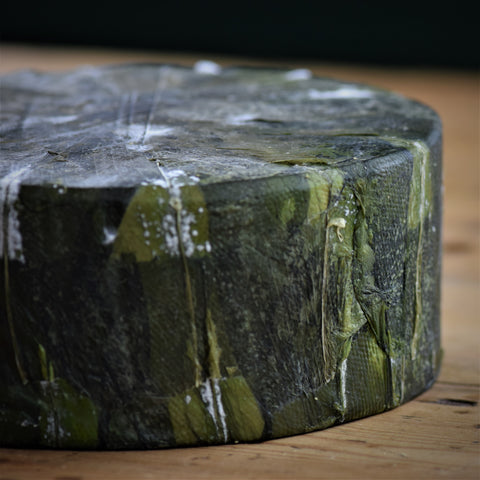 Cornish Yarg Garlic - Hard/Crumbly Cow Milk British Artisan Cheese ...